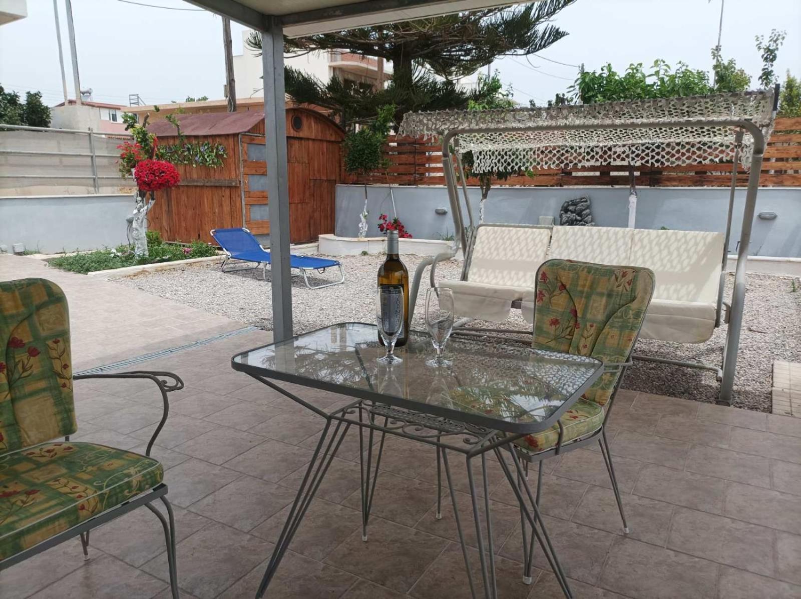 Filio'S Loft Near Airport Villa Artemida  Eksteriør billede